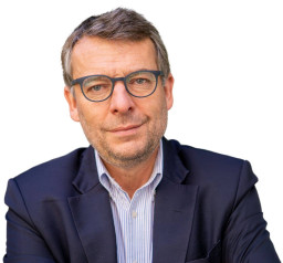 Šimon Pánek ředitel společnosti Člověk v tísni
